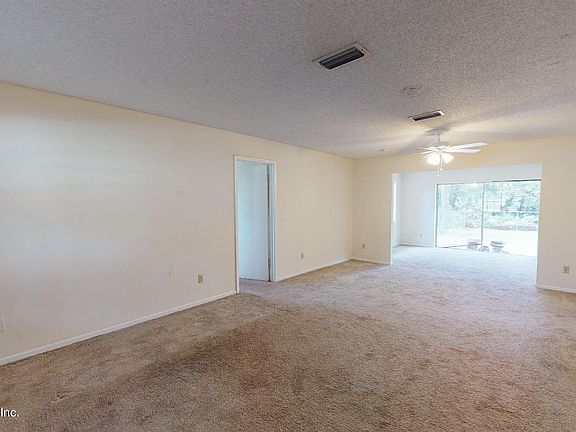 4th image of 371 Graciela Cir