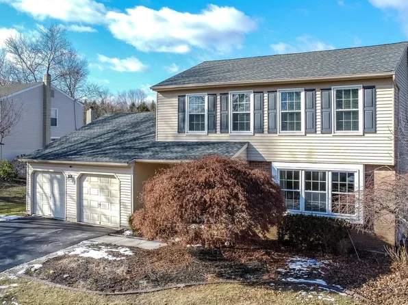 102 Brunswick Pl, Lansdale, PA 19446