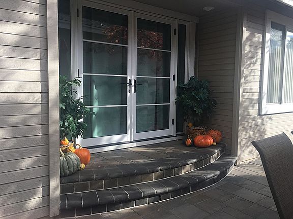 French door from dining room