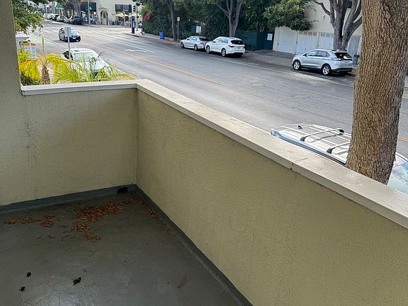 5th image of 1724 Montana Ave #2A