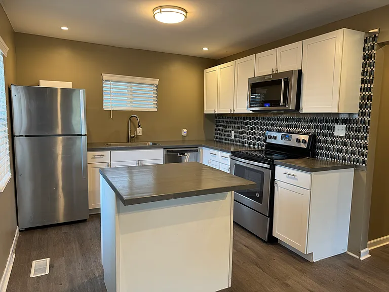 648 Eastern Ave #1 — Photo 6