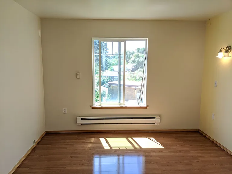 6039 Central Ave — Photo 10