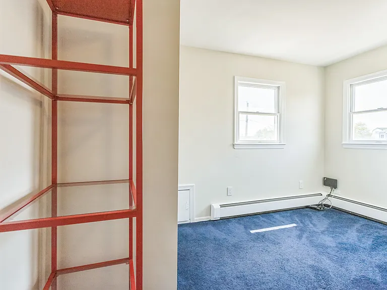55 West Ave — Photo 23