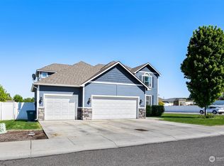 1809 S 76th Ave, Yakima, WA 98908
