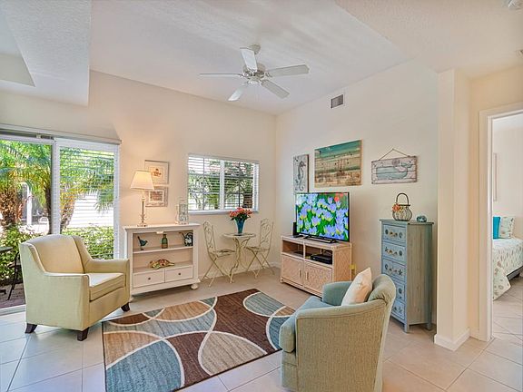 5th image of 508 7th Sq APT 102