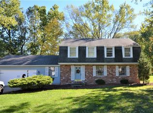 10139 Hickory Ridge Dr, Brecksville, OH 44141