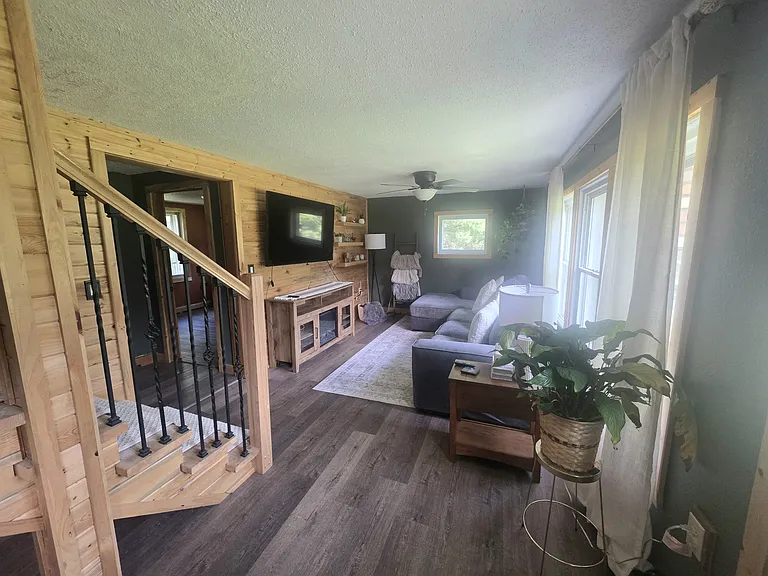 8509 Tall Pine Rd — Photo 4