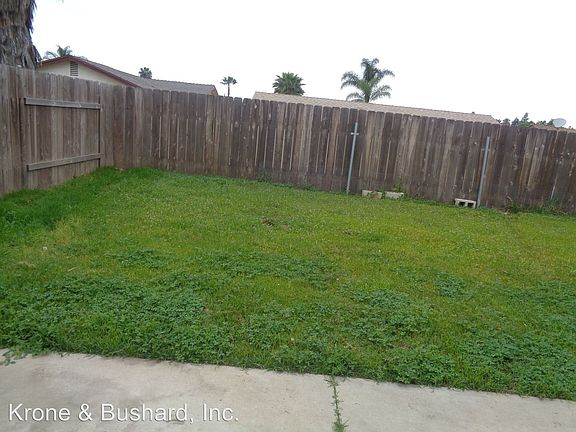 3rd image of 10466 Brookhurst Ave