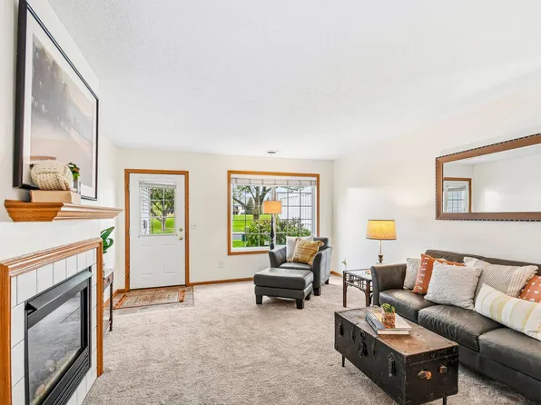 15758 Flackwood Trl, Apple Valley, MN 55124
