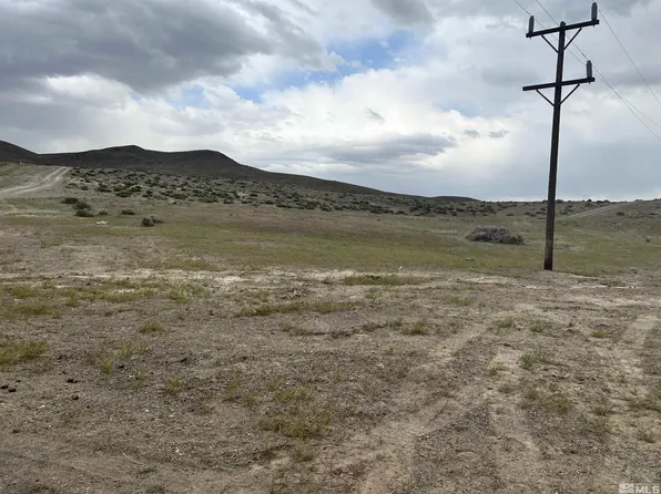 1100 Francisco Ln, Silver Springs, NV 89429