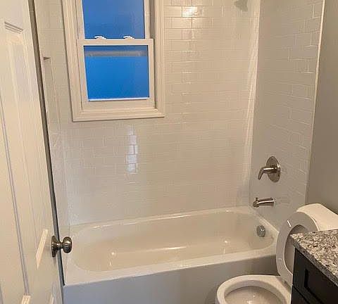3rd image of 10-12 Kimball St #2R