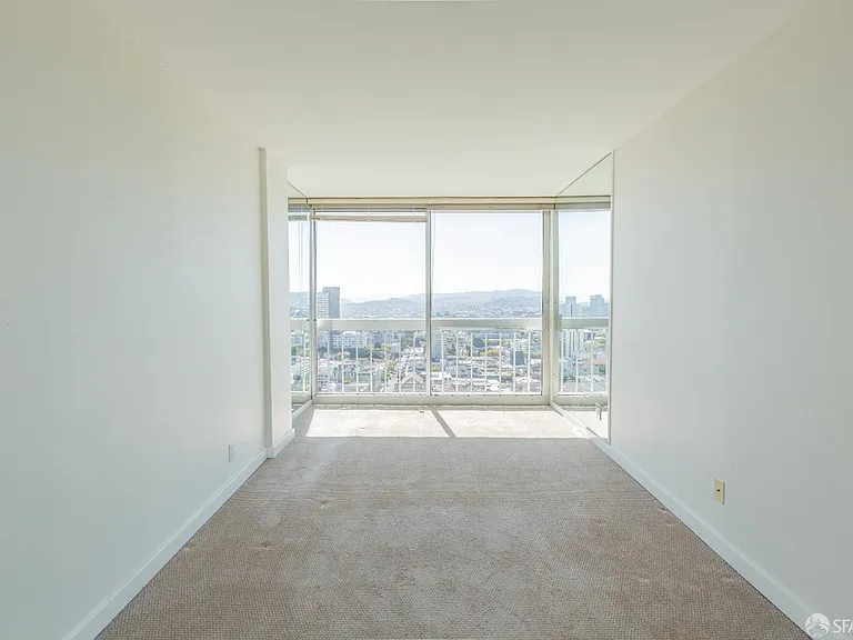 2200 Sacramento St #1401 — Photo 10