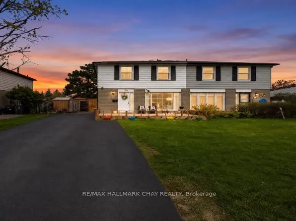 24 Flamingo Cres, Brampton, ON L6T 2G5