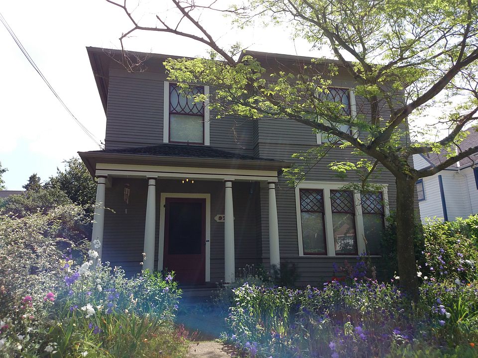 2nd image of 976 20th Ave