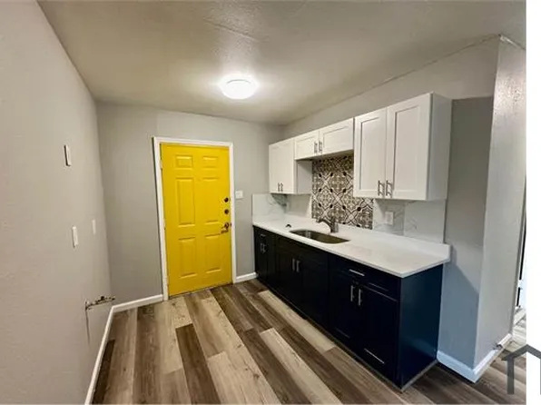 990 SW 37th St, San Antonio, TX 78237