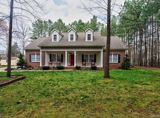 9060 Wagon Trl, Lincolnton, NC 28092