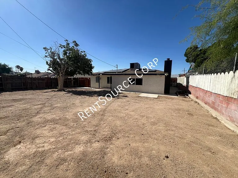 222 E Virginia Way — Photo 25