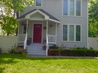 15 King Rd, Kings Park, NY 11754