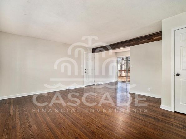 403 NW Village Dr