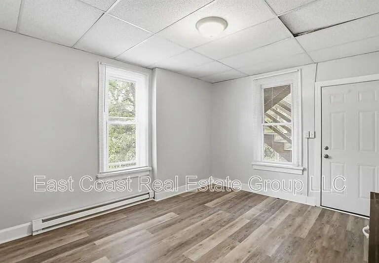 207 N Mulberry St — Photo 5