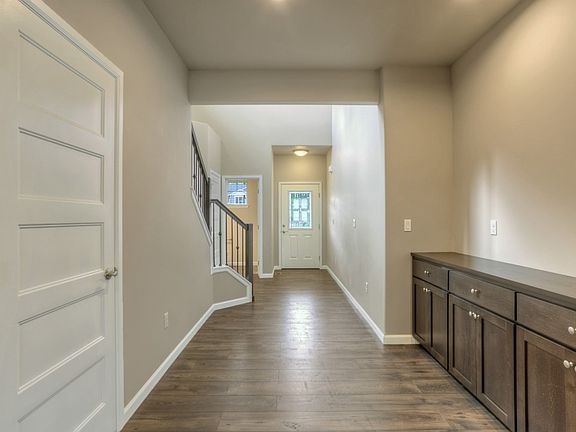 4th image of 4641 Skylark St NE