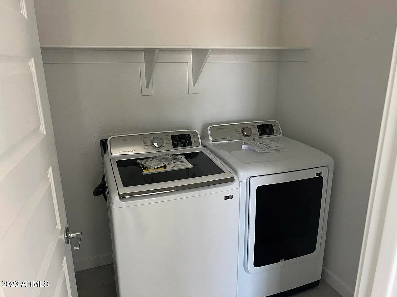 4 bed, 3.0 bath, 2274 sqft, $2,400 — Photo 3