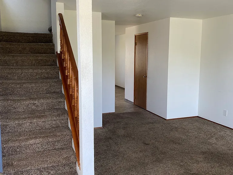 121 Kensington Ave SW #3 — Photo 6