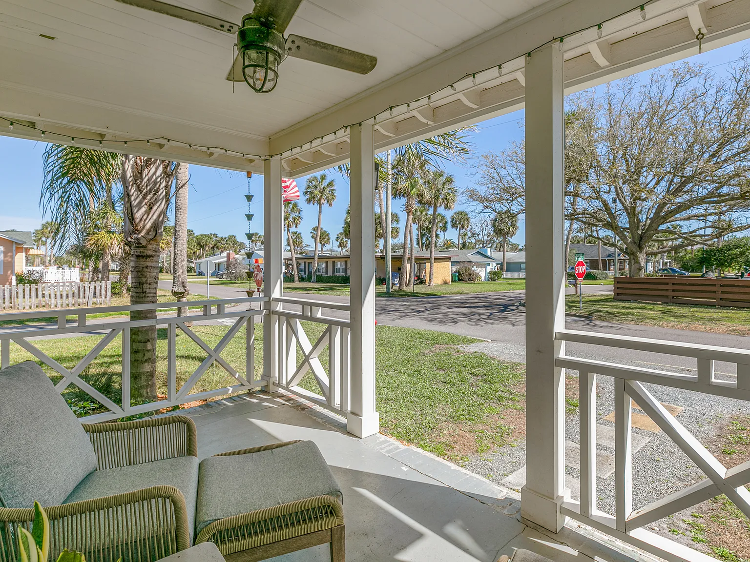 2 bed, 1.5 bath, 1160 sqft, $3,200 — Photo 3