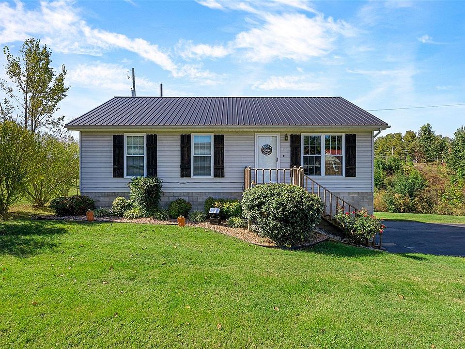1st image of 815 David Way