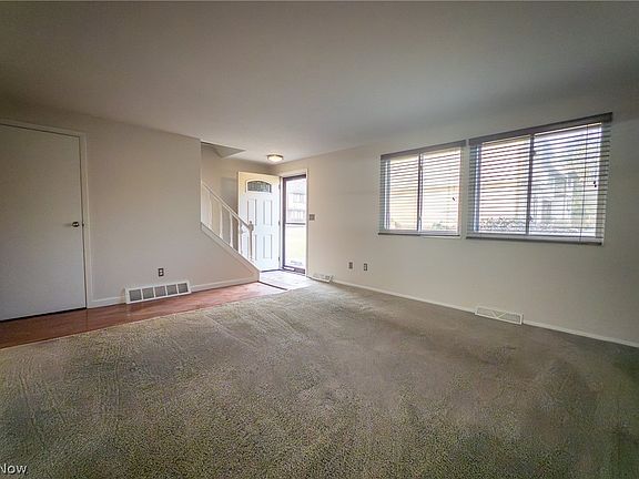 5th image of 970 Hampton Ridge Dr