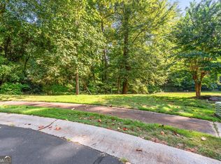 170 Reynolds Pl, Fayetteville, GA