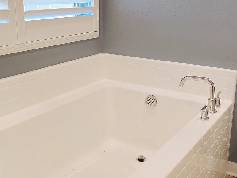 2933 E Sunstone St — Photo 27