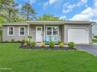 10 Caribou Dr, Manchester Township, NJ 08759