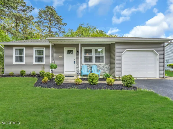 10 Caribou Drive, Whiting, NJ 08759