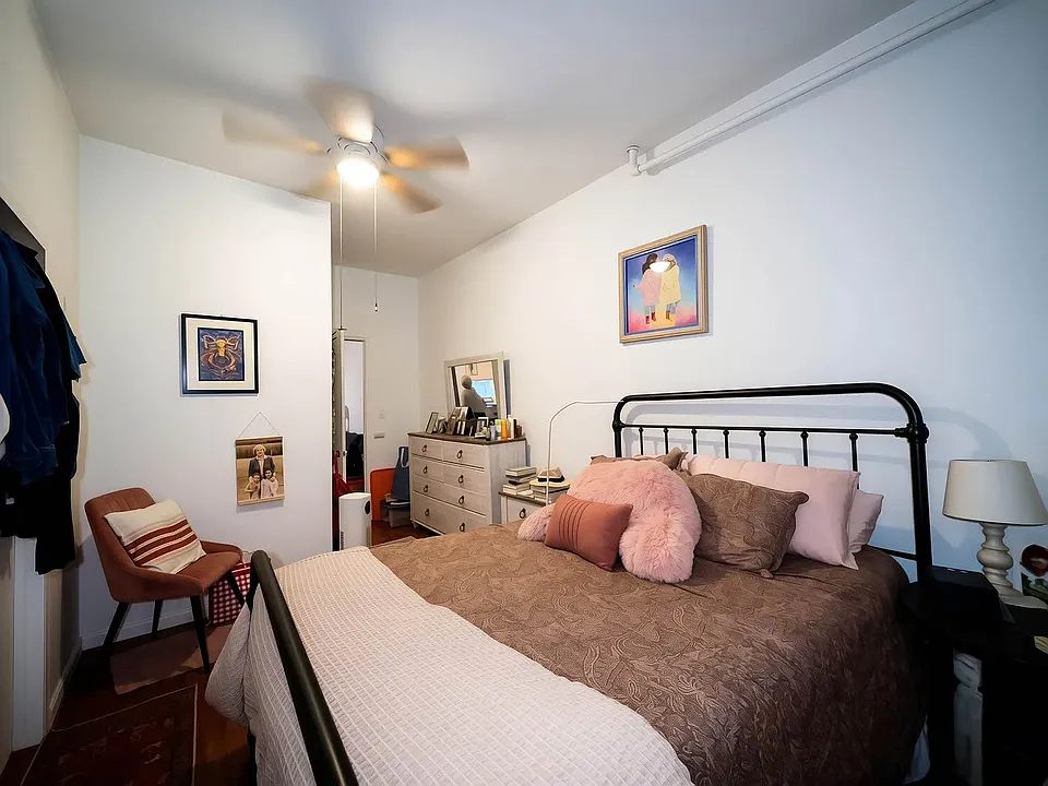 610 Vanderbilt St #1