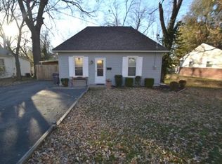 523 N Chestnut St, Olathe, KS 66061