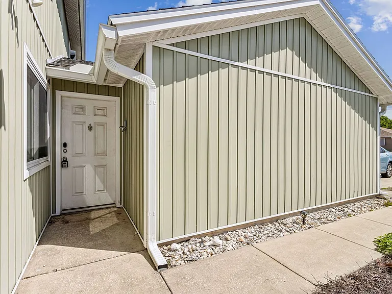 833 Mary St #A — Photo 3