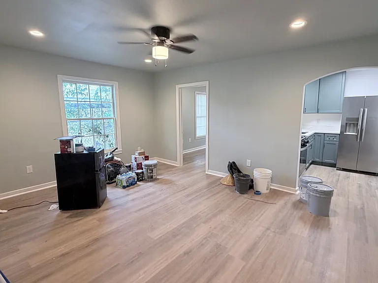 3821 Woodleigh St #1 — Photo 2