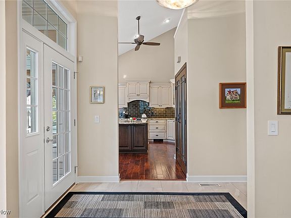 3rd image of 149 Blossom Ln