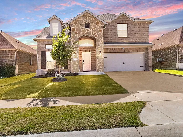 2919 Jasper Trl — Photo 3