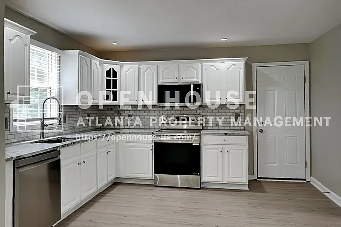 74 Woodsfield Ln — Photo 5