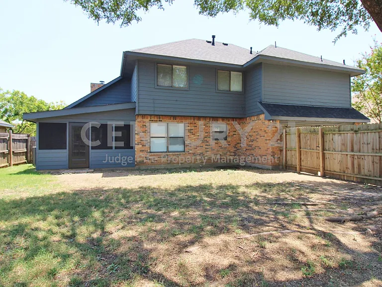 729 Rawlins Dr — Photo 17