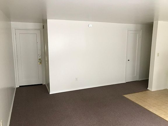 4th image of 19 S 2nd St APT 7
