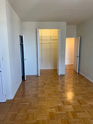 Rented by Manhattan Flats | media 25