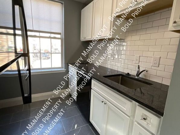 435 Chestnut St APT 4