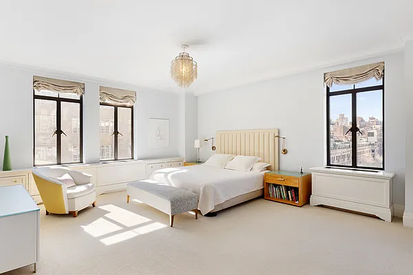 Sold by Compass | media 8