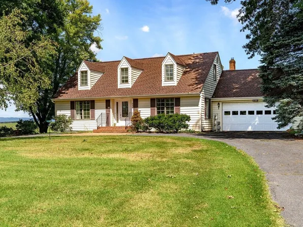 830 Sandtrap Ln, Harrisonburg, VA 22802