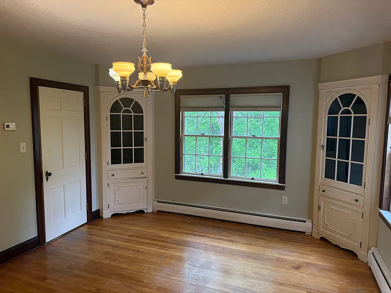 85 Underclyffe Rd — Photo 11