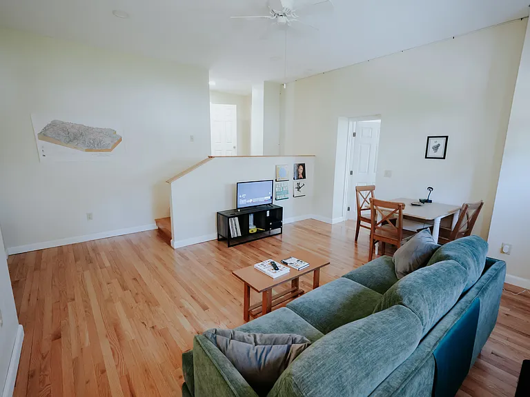 114 Field St #3 — Photo 21