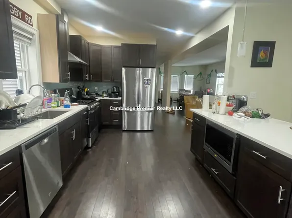 79 Winchester St, Medford, MA 02155